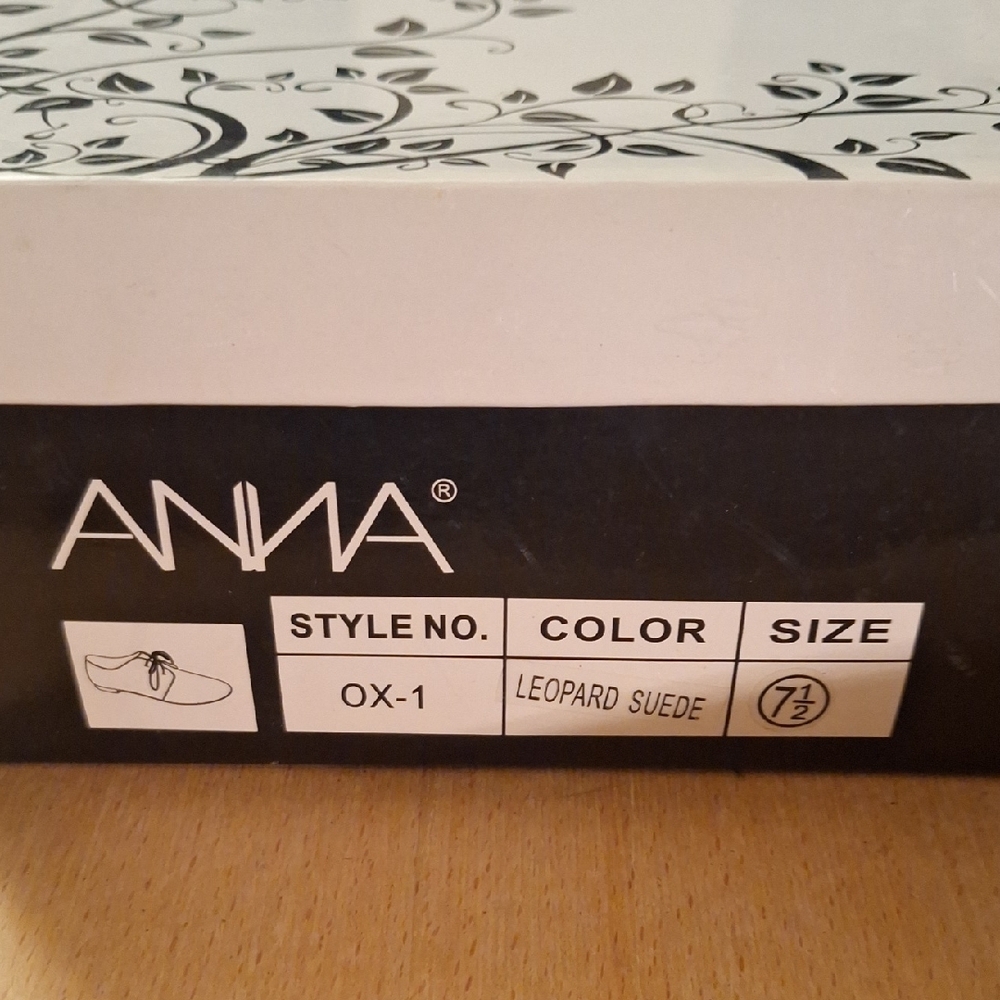 Anna Leopard Print Women's Flats - Picture 6 of 6